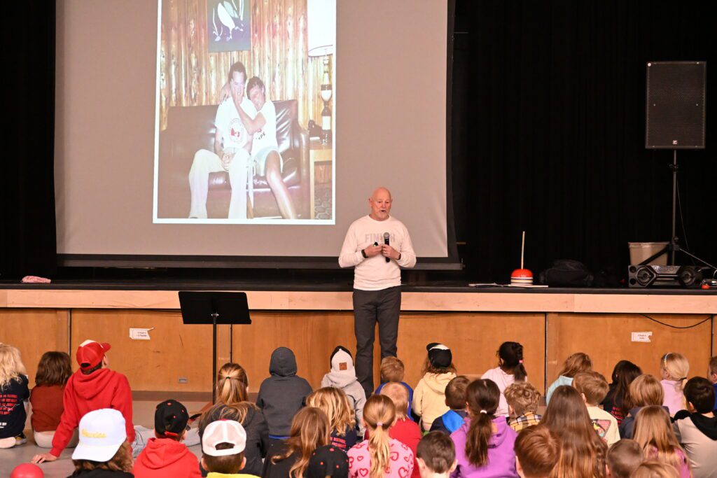 Fred Fox visits two Bracebridge schools